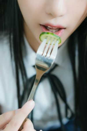 欧美电影院观影人_720影视在线观看