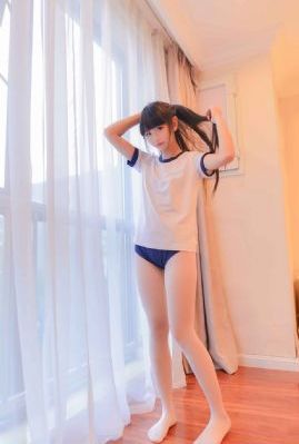 欧美白嫩美女_高清完整版BD